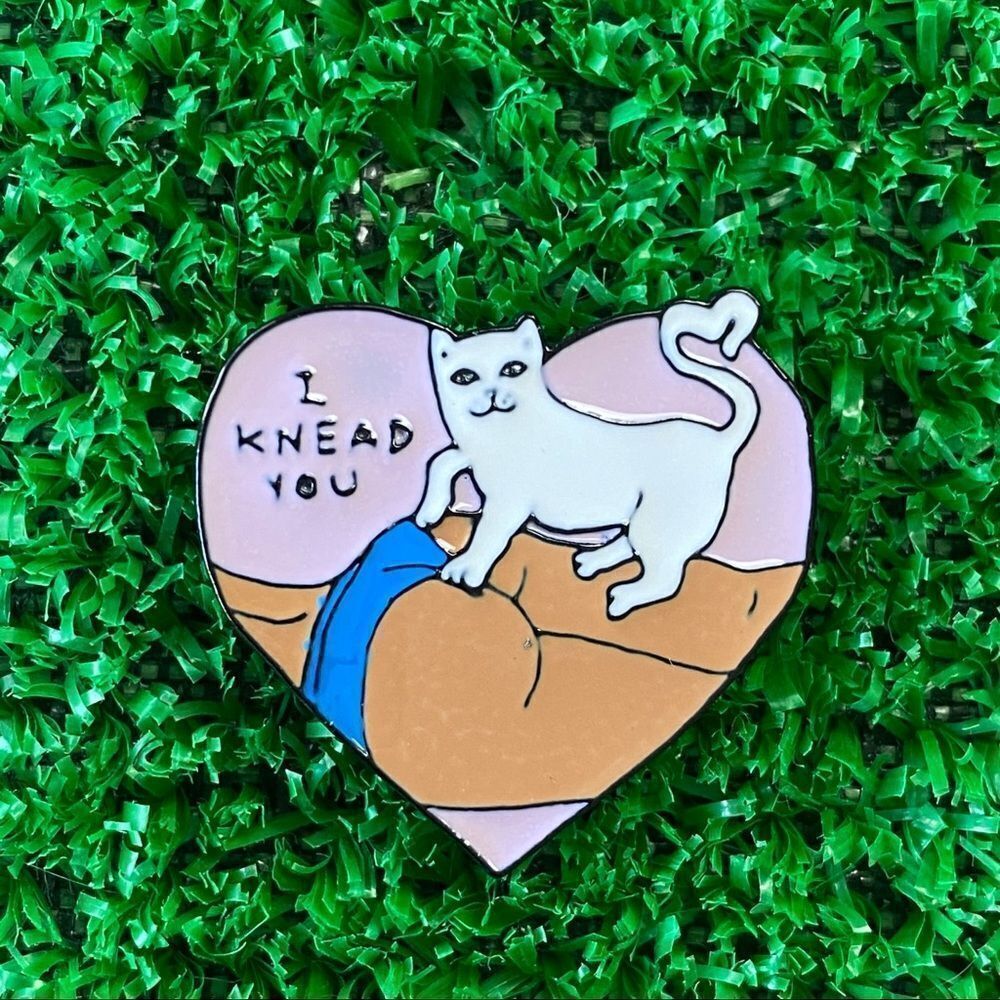 I Knead You Enamel Pin/ Brooch Lapel - Picture 6 of 6